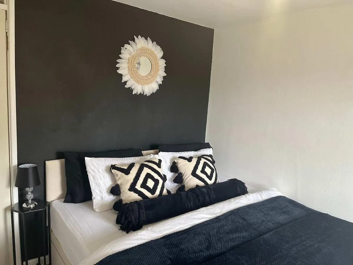Stylish 2Br - Newcastle - City Centre & St James - Parking Apartment Newcastle upon Tyne