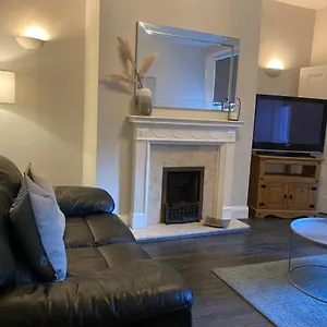 Apartment Alexander Jesmond