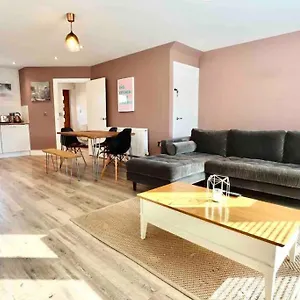  Apartment Boutique 3-bed Townhouse With Garden And Parking